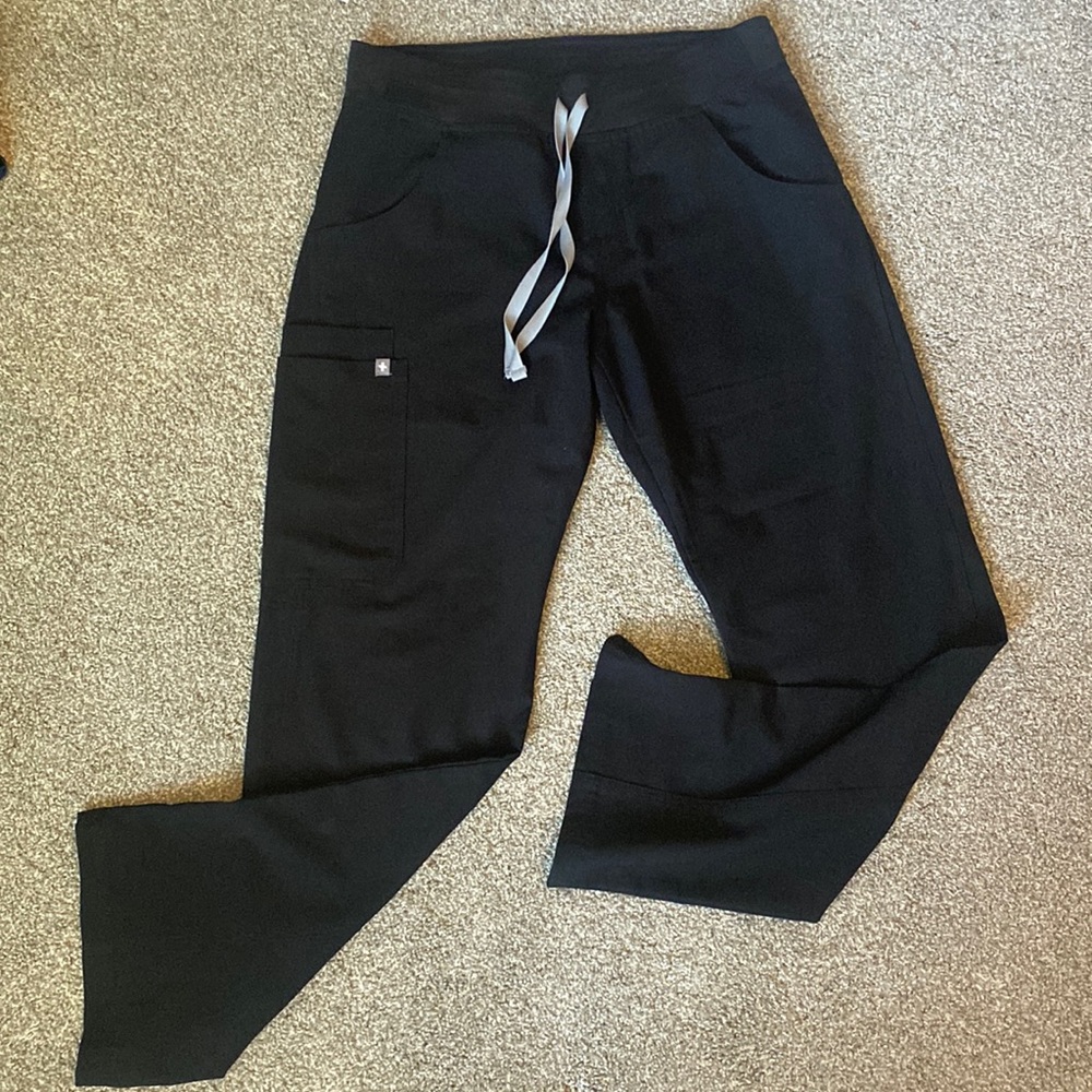 Women’s FIGS Kade Scrub pants